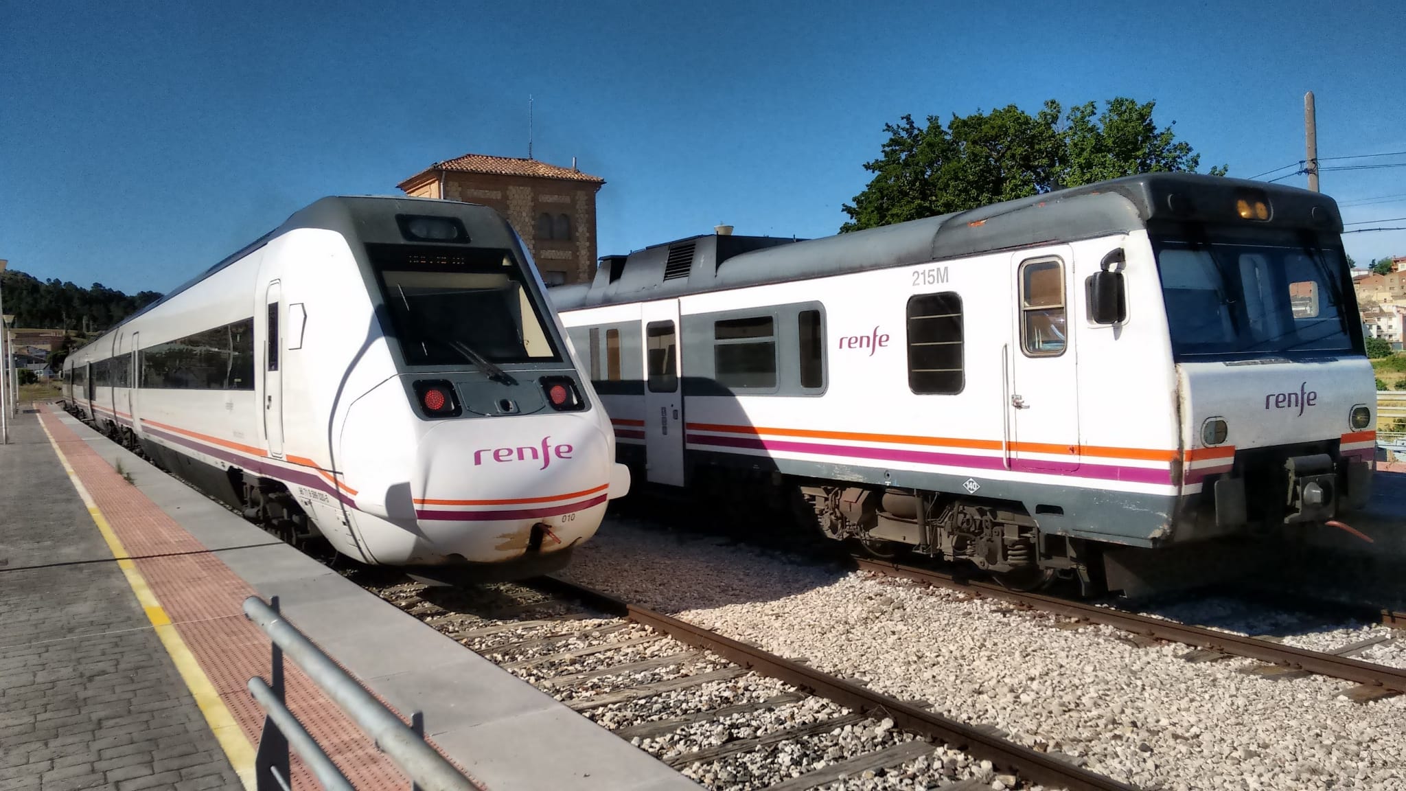 Esmerado Horizontal Adaptación El tren convencional Madrid-Cuenca-Valencia sufrió incidencias todos los  días de la semana pasada - Voces de Cuenca