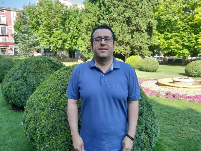 Carlos Algaba