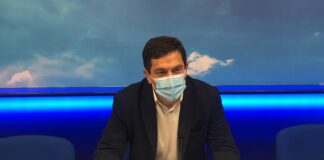 Valverde (PP) revela que «al ritmo actual, la región tardaría más de dos años en vacunar al total de la población»