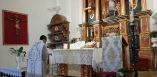 Misa tradicional en Cuenca