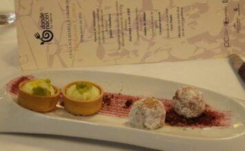 Más de 60 comensales asisten a la cena solidaria en el Parador a favor de Parkinson Cuenca