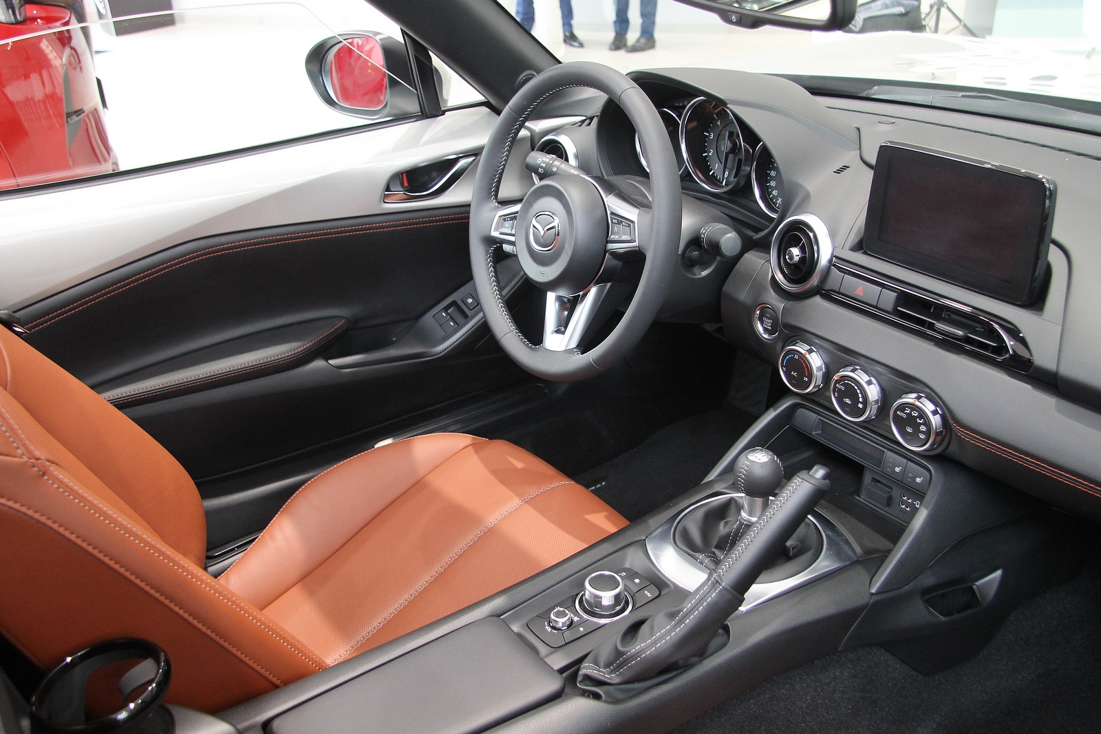 CONCESIONARIO MAZDA CUENCA (4)
