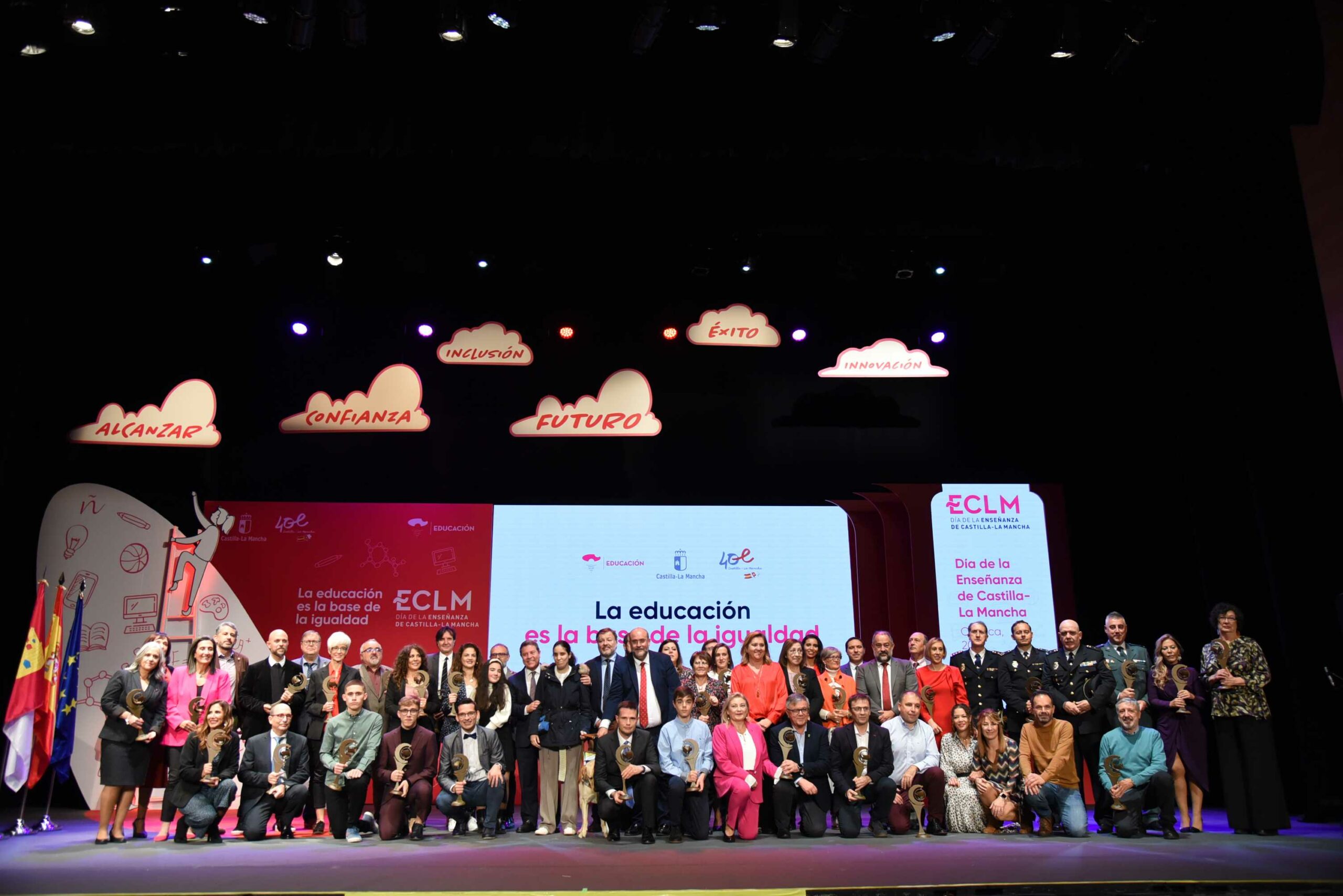 La Gala Del D a D a De La Ense anza En Im genes Voces De Cuenca la-gala-del-d-a-d-a-de-la-ense-anza-en-im-genes-voces-de-cuenca