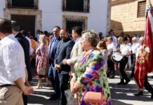 Núñez resalta la función de las fiestas de los pueblos como «motor económico» para pequeñas empresas y autónomos