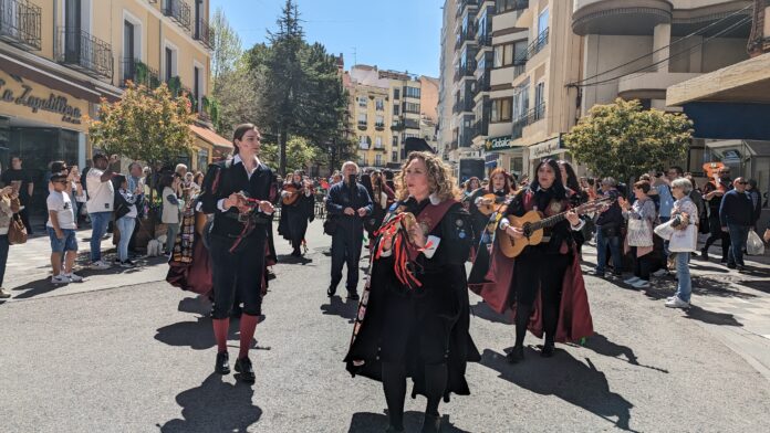 Pasacalles Tunas (80)