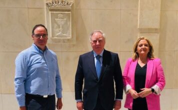 «Hay una locura regulatoria en Bruselas que nos puede llevar al suicidio industrial»