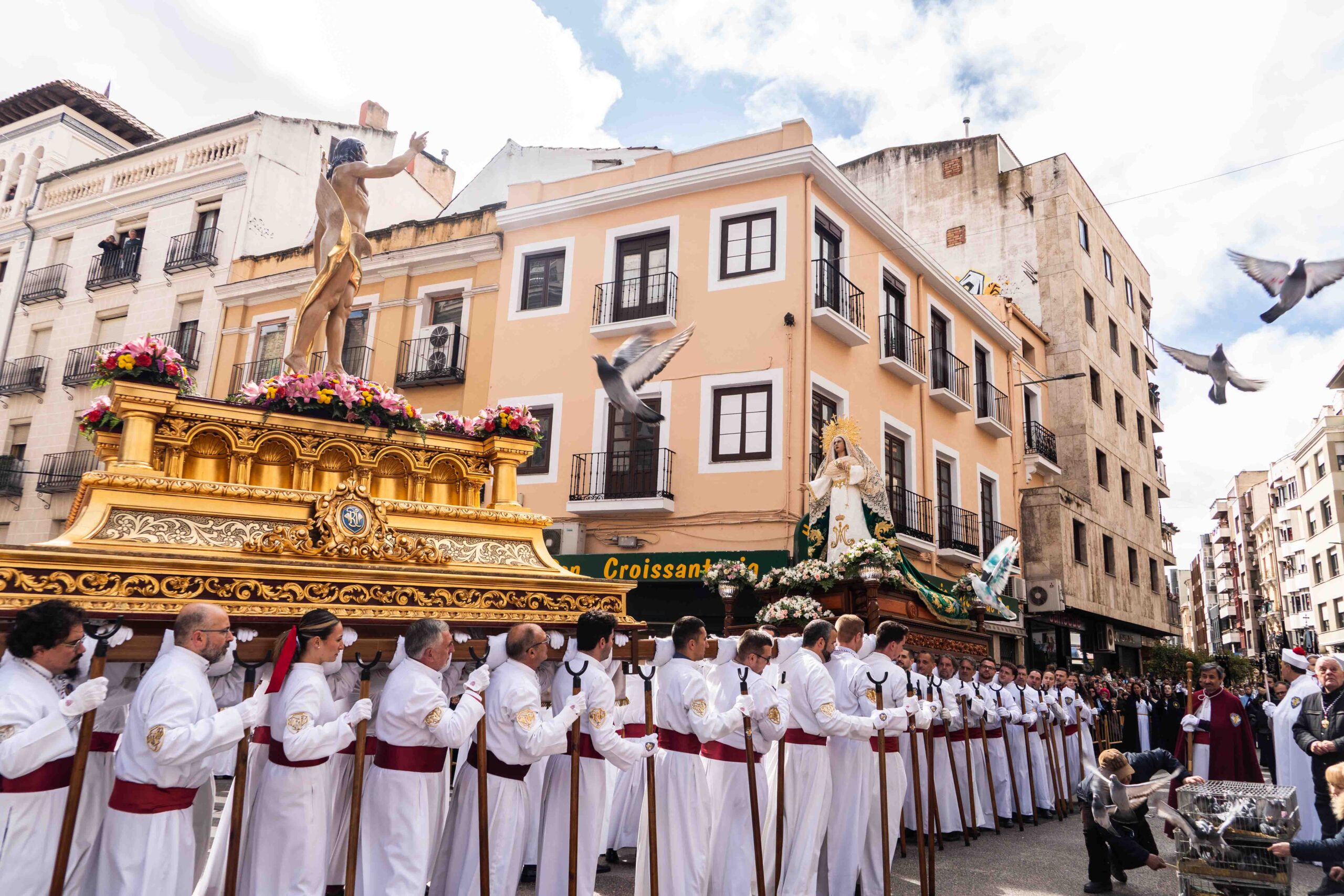 Retransmisión en directo de la Procesión de El Encuentro del Domingo de Resurrección en Cuenca (VÍDEO)