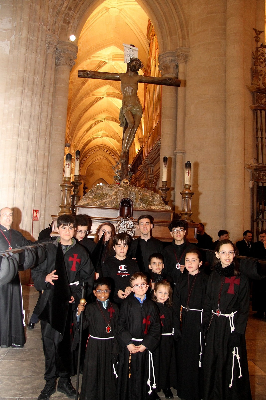 LUNES SANTO 2025 (59)