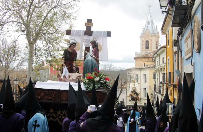 VIERNES SANTO EN EL CALVARIO 2025 (91)