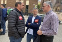 Vicente Martínez (UGT), Carlos Hortelano (CCOO) y Ángel Tomás Godoy (PSOE).