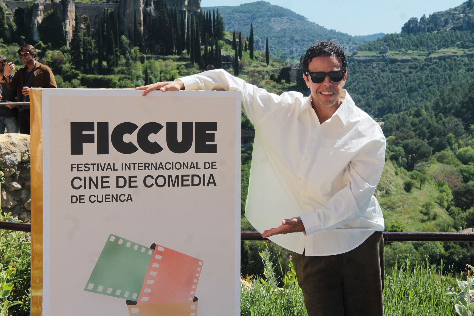 RECEPCIÓN INVITADOS FICCUE 2025 (17)