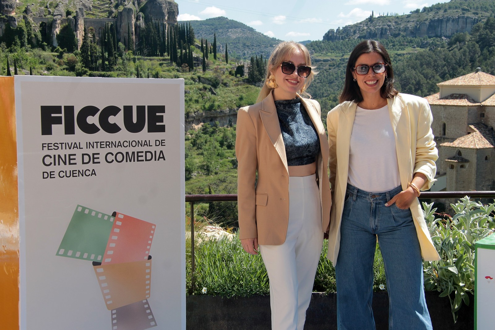 RECEPCIÓN INVITADOS FICCUE 2025 (55)