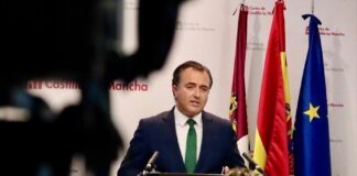Moreno (VOX) afea a Page la falta de obras de la autovía Cuenca-Albacete aunque «siga prometiéndola»