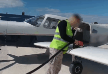 Investigan a una empresa de paracaidismo en Casas de los Pinos por irregularidades en sus actividades