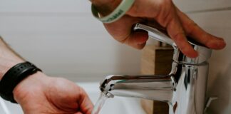 Petición al Ayuntamiento para que desglose «de manera clara» los recibos del agua