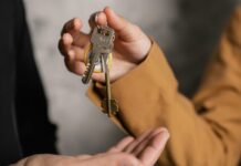 Cáritas lamenta «el racismo» que dificulta a las familias migrantes encontrar vivienda