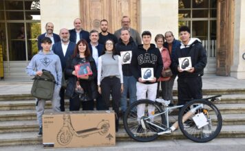 Una bicicleta, una consola o un patinete eléctrico para premiar a las personas que más reciclaron en San Mateo