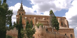 La basílica de Villanueva de la Jara estrenará iluminación exterior