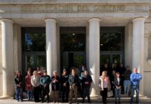 Minuto de silencio en Cuenca contra sendos crímenes machistas en Huelva y Alicante