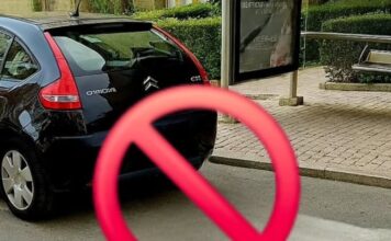 Nuevo aviso para no estacionar en la parada de bus de la Fuente del Oro: “Provoca retrasos del servicio”