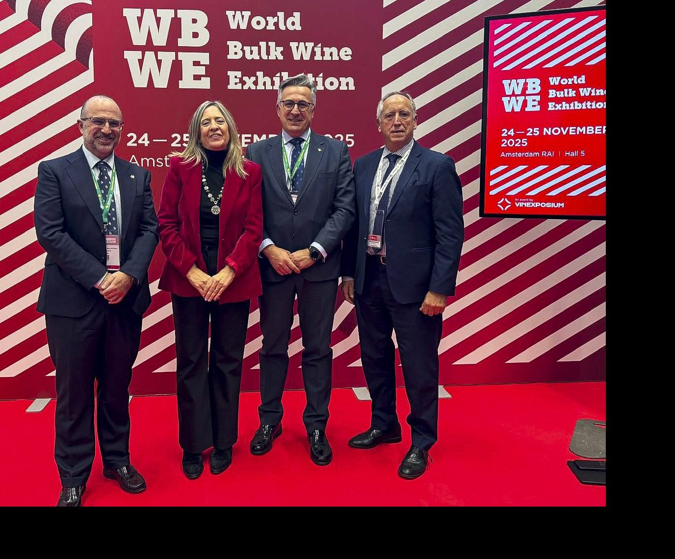 Globalcaja acompaña a bodegas y cooperativas de la región en el mayor encuentro mundial del vino