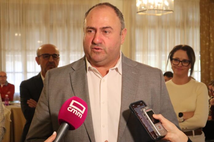 p1j9cf948i1eu82q0141isb012me6