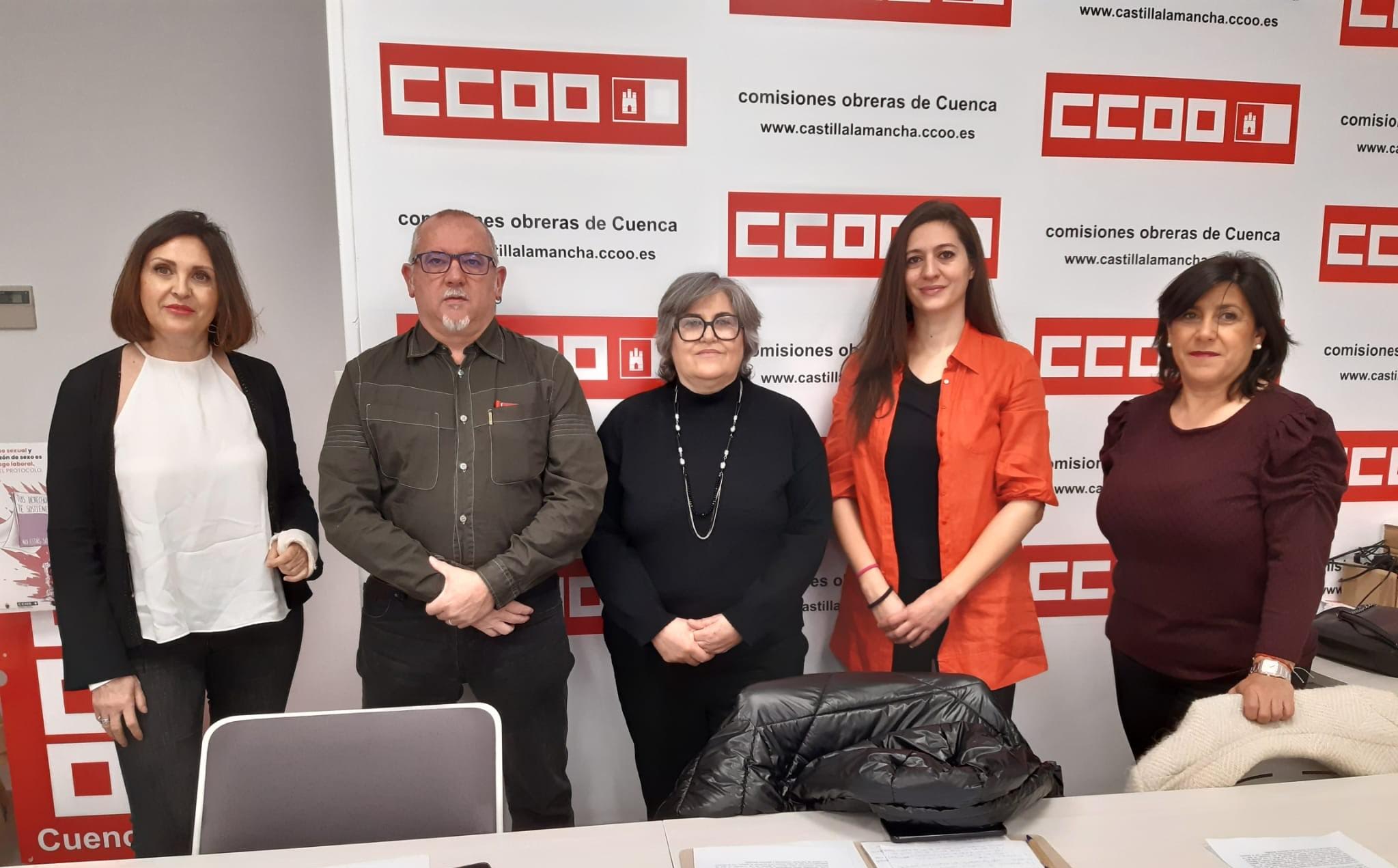 Las trabajadoras de las viviendas de mayores de Cuenca denuncian 14 años de financiación regional congelada