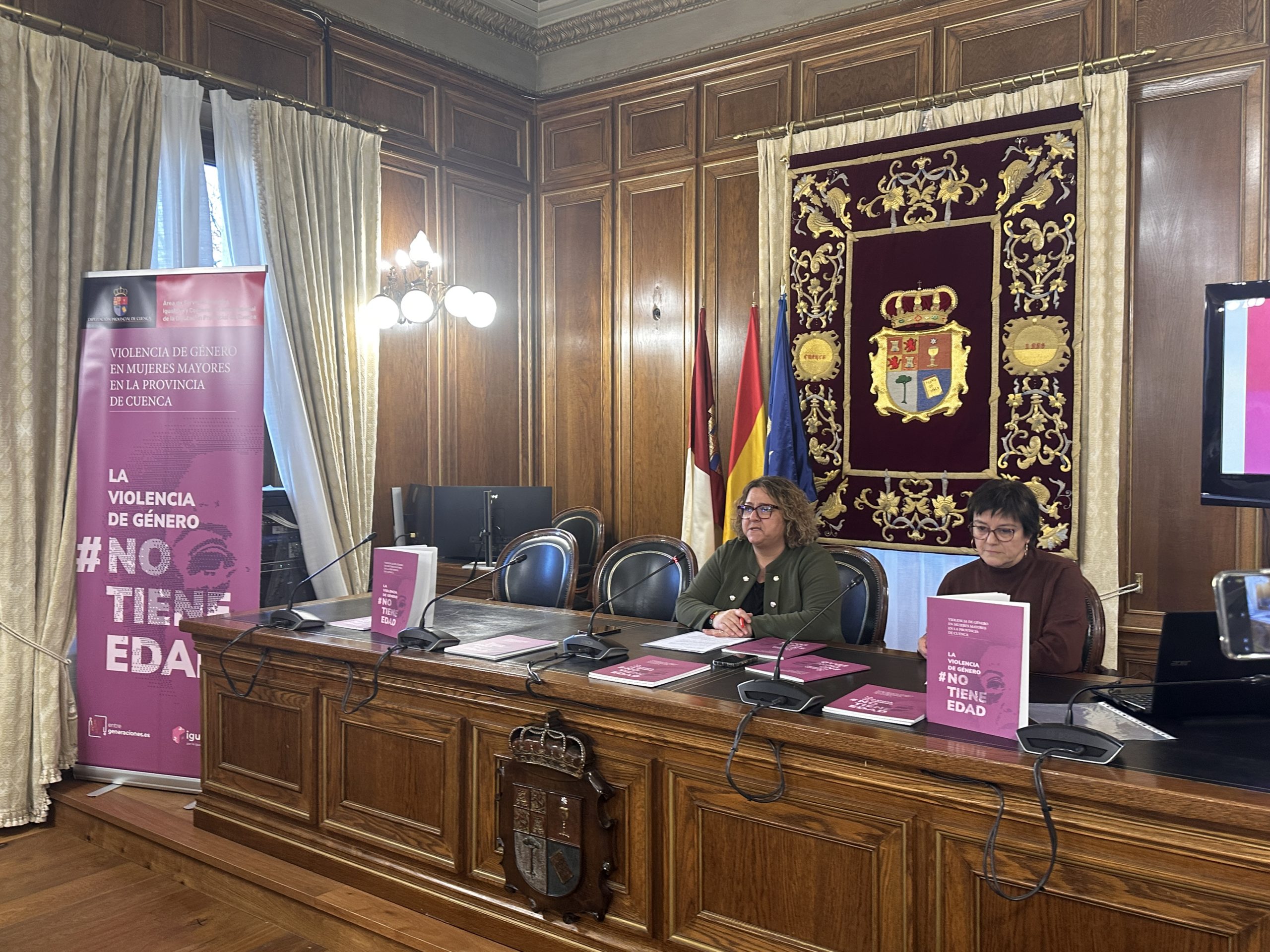 Estigmas sociales y miedo a denunciar mantienen oculta la violencia a mujeres mayores, según un estudio