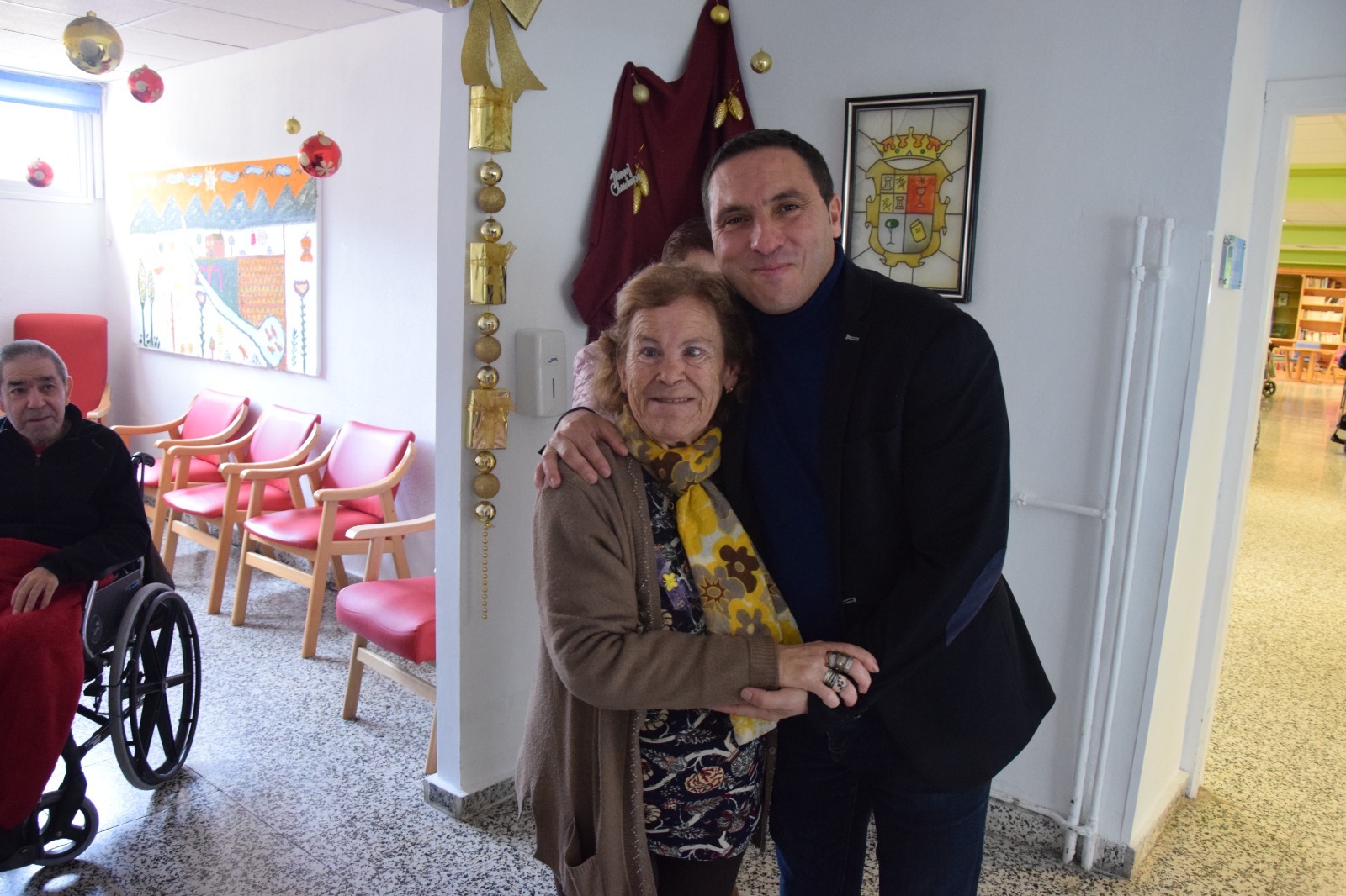 Intercambio de felicitaciones navideñas entre mayores de Cuenca y Tenerife