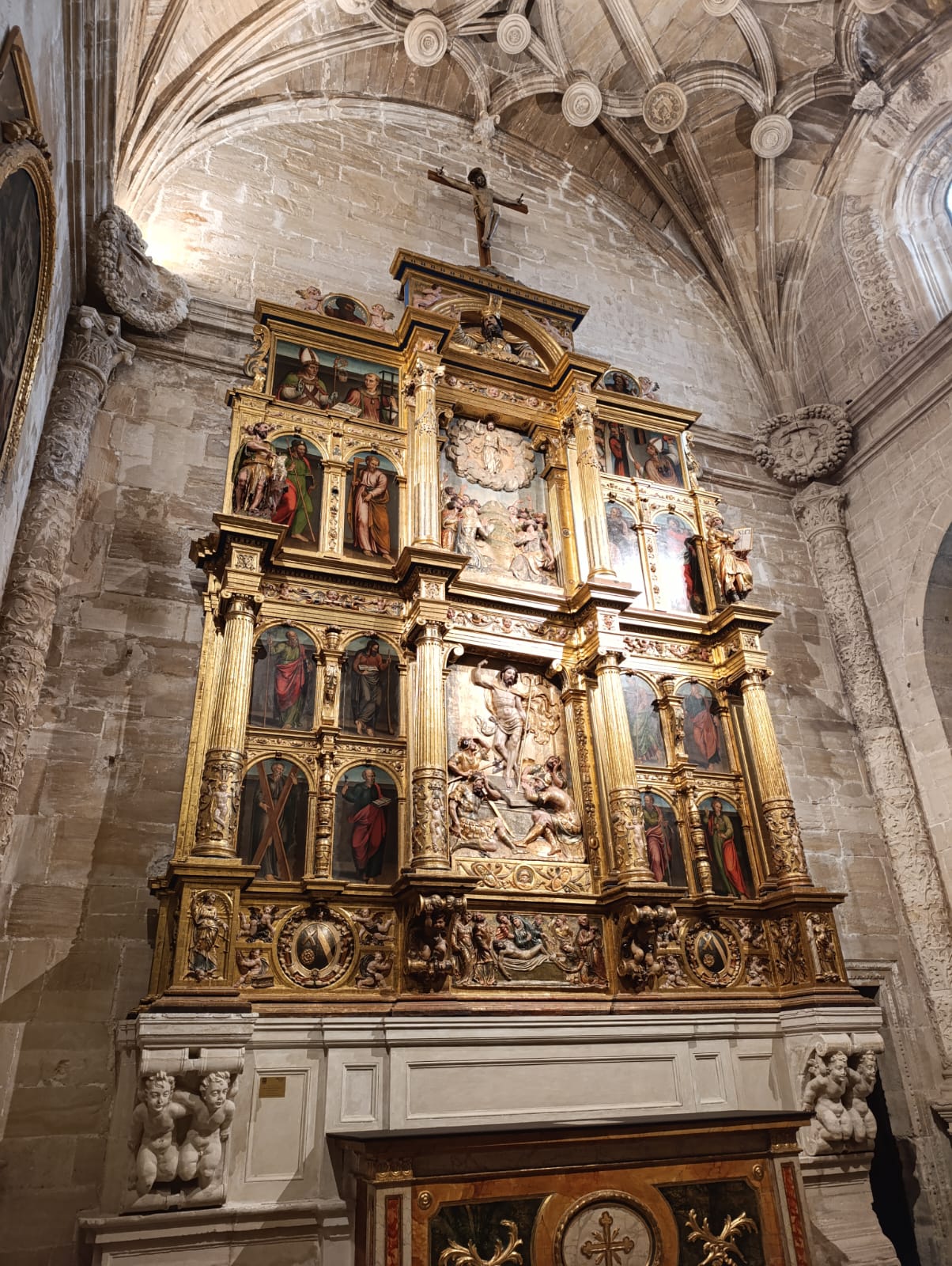 El Retablo de la Capilla de los Apóstoles de la Catedral ya luce restaurado