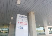 Herido grave un trabajador tras precipitarse desde un tejado de siete metros en Cuenca