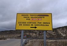 La carretera de Santo Domingo de Moya a Algarra, cerrada al tráfico excepto para servicios esenciales