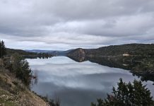 Dos personas vuelcan de una barca en el embalse de Buendía sin resultar heridos