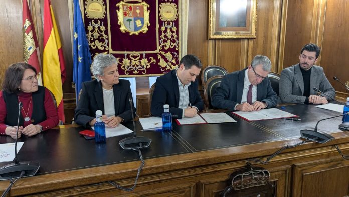 Firma del convenio de inversión destinada a los Centros de Innovación Territorial