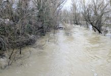 El río Júcar a su paso por Cuenca alcanza de nuevo el nivel rojo