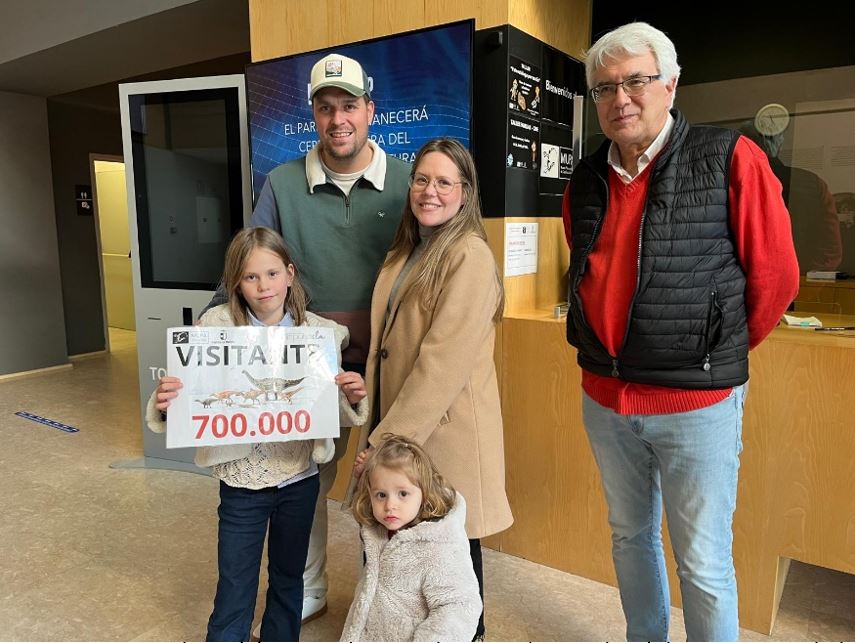 Sofía Vargas, la visitante número 700.000 del Museo Paleontológico de Castilla-La Mancha