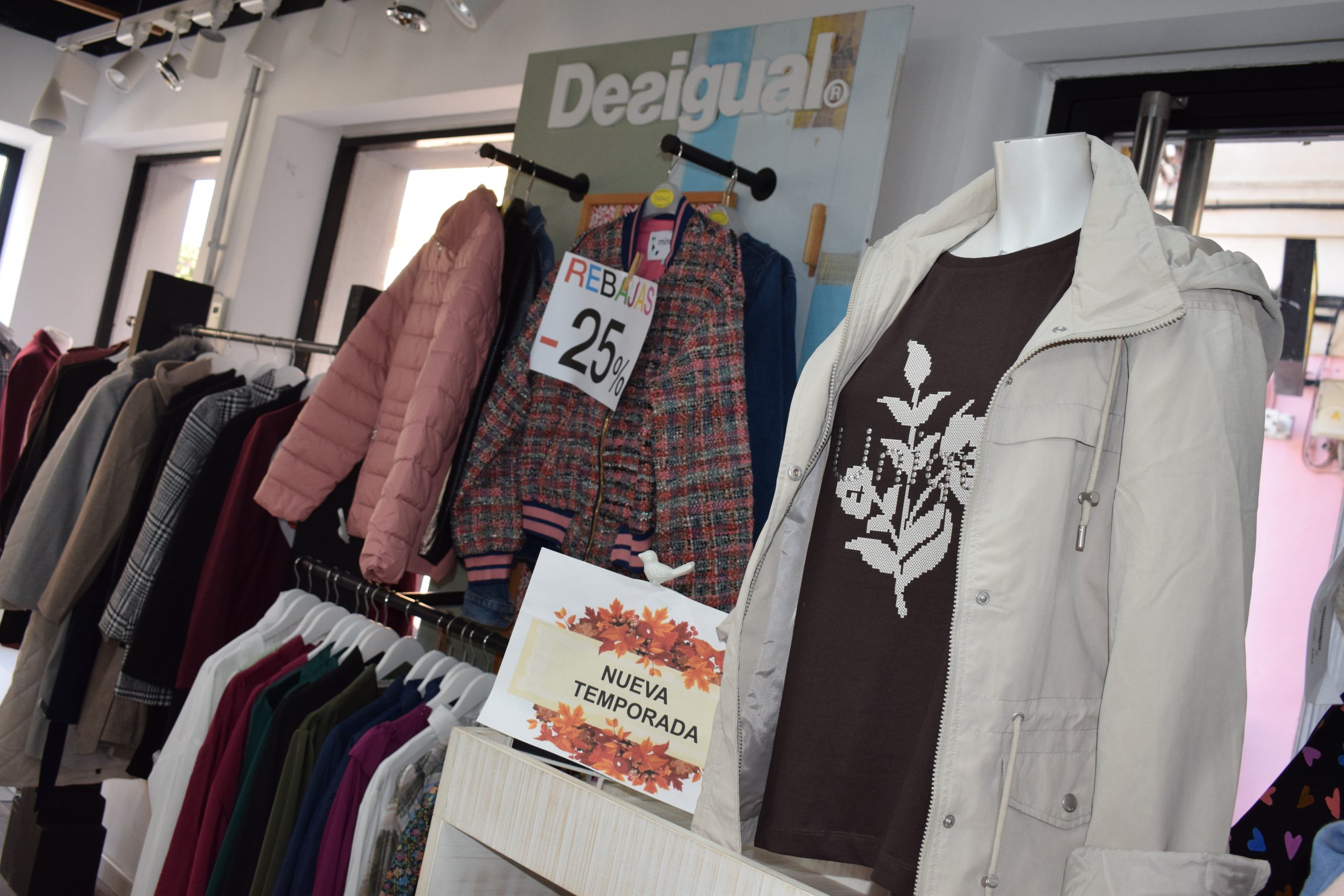 comercio-rebajas-ropa-tienda