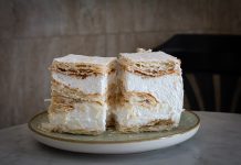 99 años de milhojas en la pastelería más antigua de Cuenca