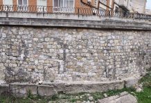 Crece la preocupación por el deterioro del muro de Casablanca