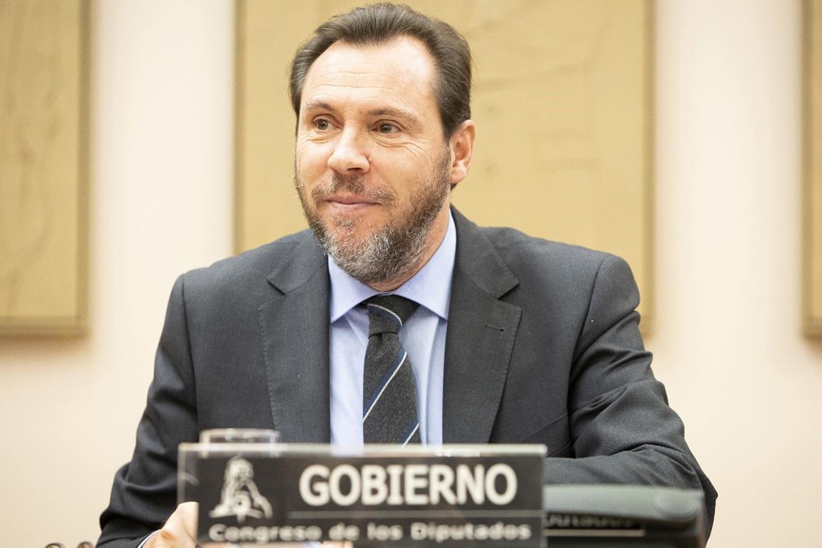 «El Ministerio de Transportes no aclara absolutamente nada sobre la titularidad de los terrenos ferroviarios» Óscar Puente, ministro de Transportes