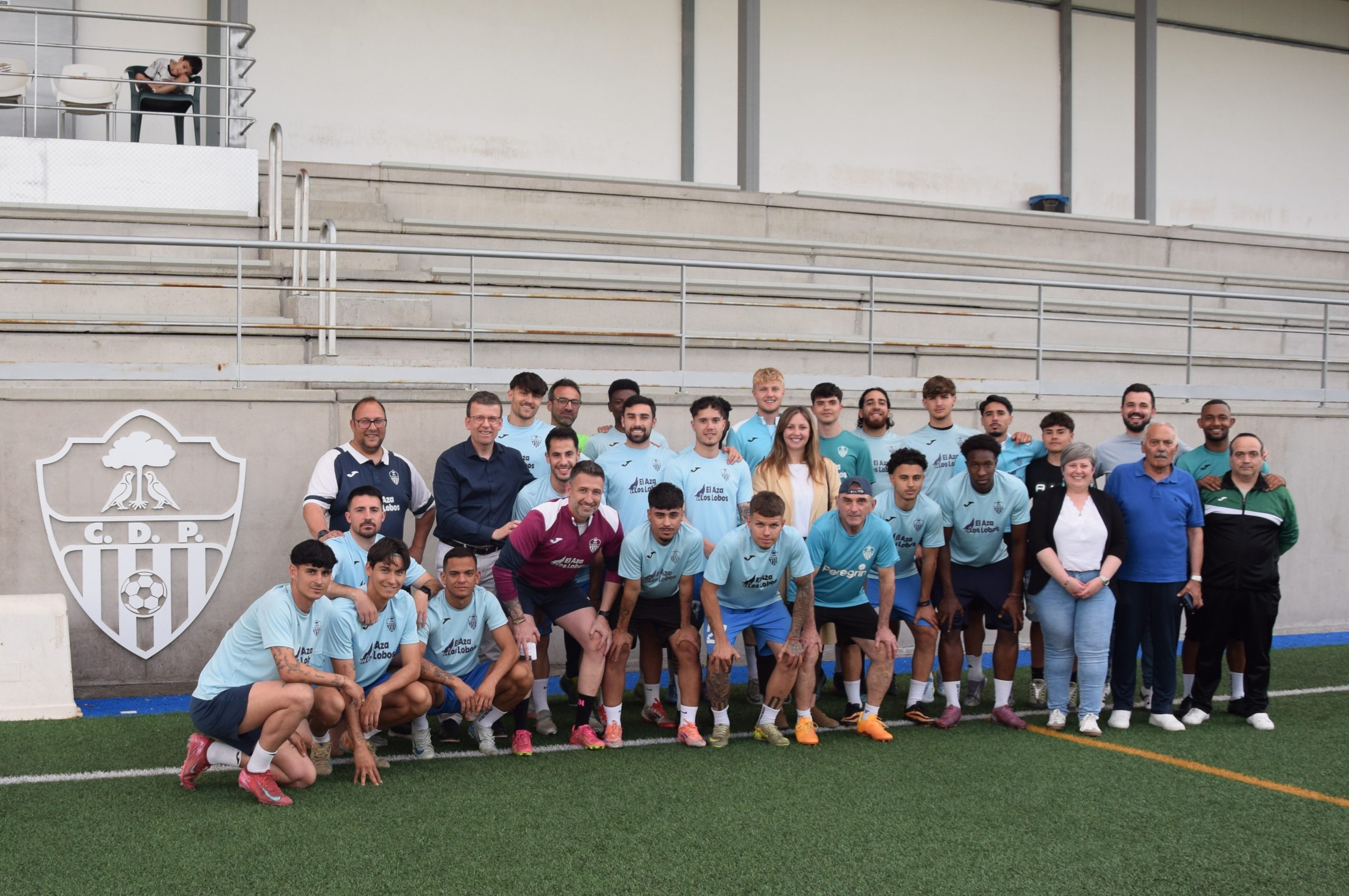 La Diputación de Cuenca vista al CD Pedroñeras para desearle suerte en el final de temporada