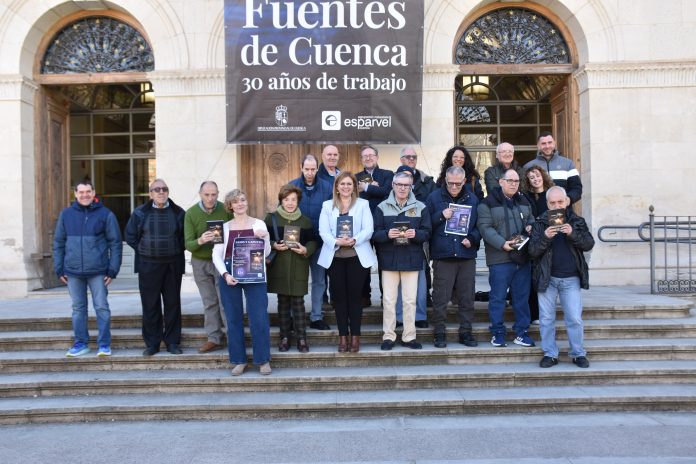 Presentación libro ‘Pasos y capuces’. FOTO: Diputación de Cuenca