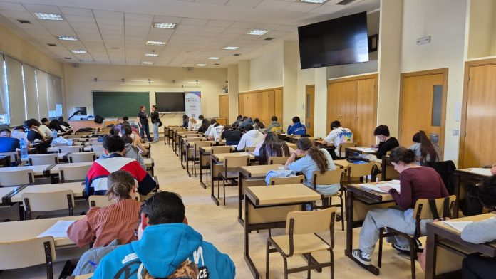 Alumnos, estudiantes