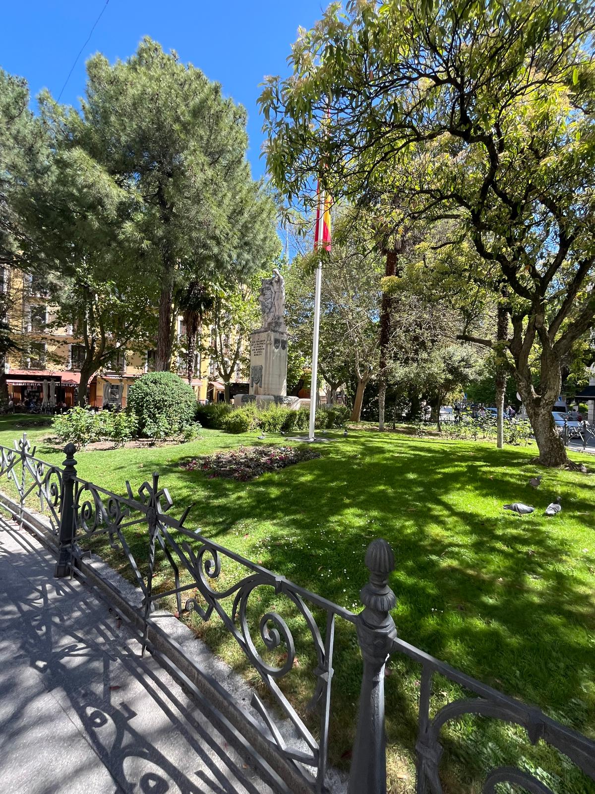 jardín Plaza de la Hispanidad
