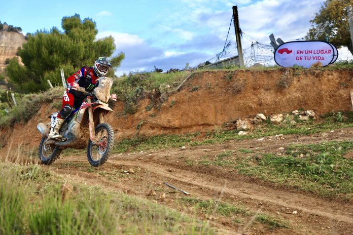 0000_Schareina gana la Baja TT Cuenca