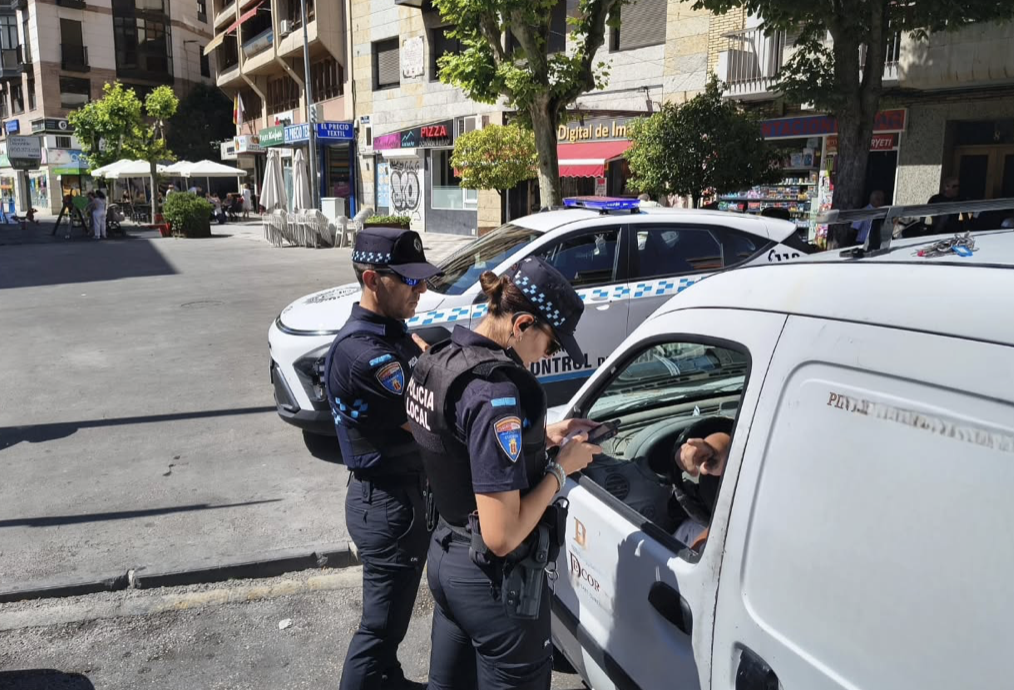 Cinco conductores denunciados en Cuenca por no llevar puesto el cinturón de seguridad