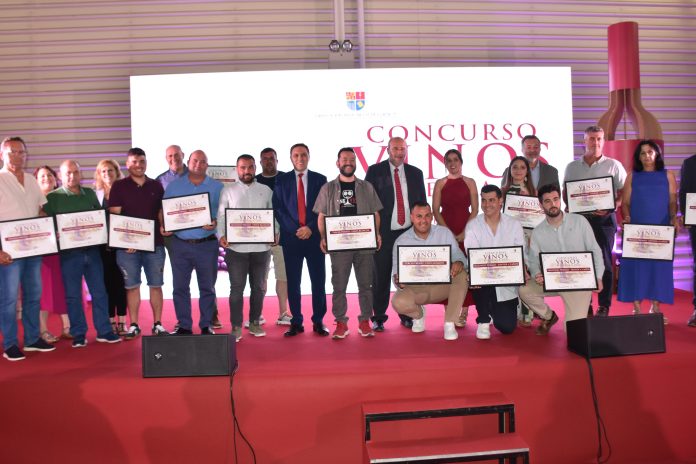 FOTO FAMILIA VINOS