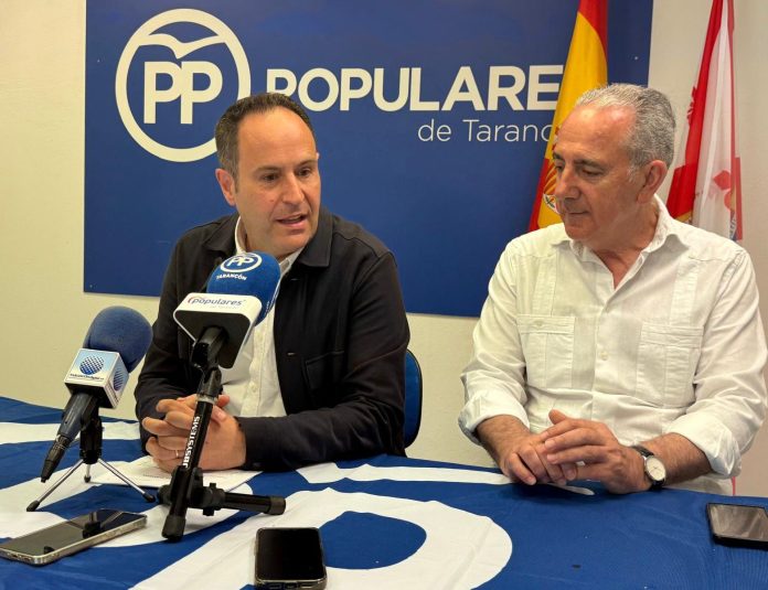FOTO - Martín-Buro denuncia el silencio del PSOE junto a Igualada