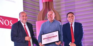 Martínez Guijarro muestra en Cuenca su apoyo al sector del vino de Castilla-La Mancha