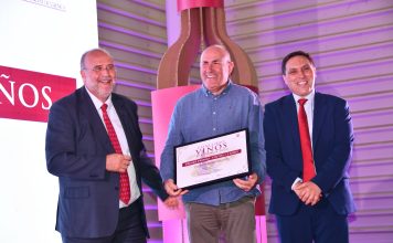 Martínez Guijarro muestra en Cuenca su apoyo al sector del vino de Castilla-La Mancha